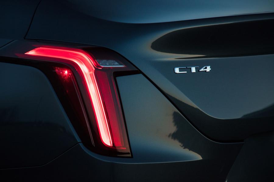 Детали экстерьера Cadillac CT4 Premium Luxury 2019 года  (фото 8 из 28)